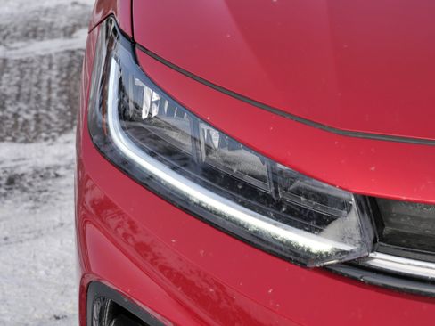 Used 2025 Volkswagen Jetta Sport image 16