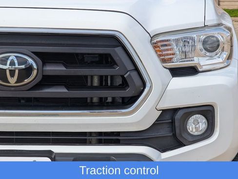 Used 2021 Toyota Tacoma SR5 w/ SR5 Appearance Package (SM) image 10