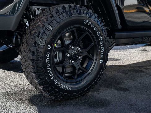 New 2026 Jeep Gladiator Sport AWD/4WD image 5