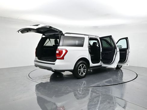 Used 2021 Ford Expedition Max XLT image 44