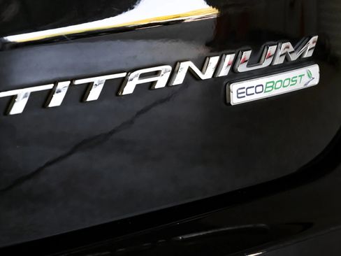 Used 2019 Ford Edge Titanium image 58