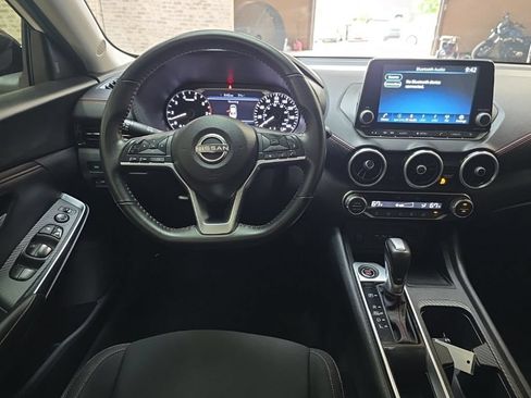 Used 2024 Nissan Sentra SR FWD image 13