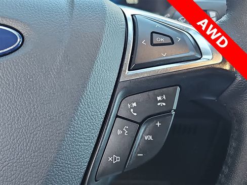 Used 2024 Ford Edge SEL image 26