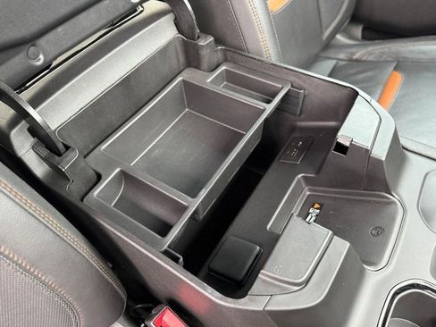 Used 2022 GMC Sierra 1500 AT4 w/ AT4 Preferred Package image 31