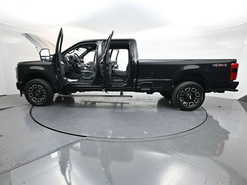 New 2026 Ford F250 Platinum image 37
