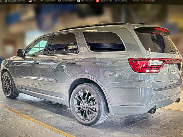 Used 2024 Dodge Durango R/T w/ Blacktop Package RWD image 3