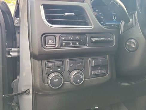 Used 2024 Chevrolet Tahoe High Country w/ Premium Package image 22