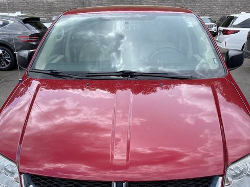 Used 2014 Dodge Grand Caravan SE w/ Quick Order Package 29E SE FWD image 9