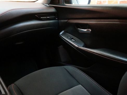Used 2024 Nissan Sentra SR FWD image 35