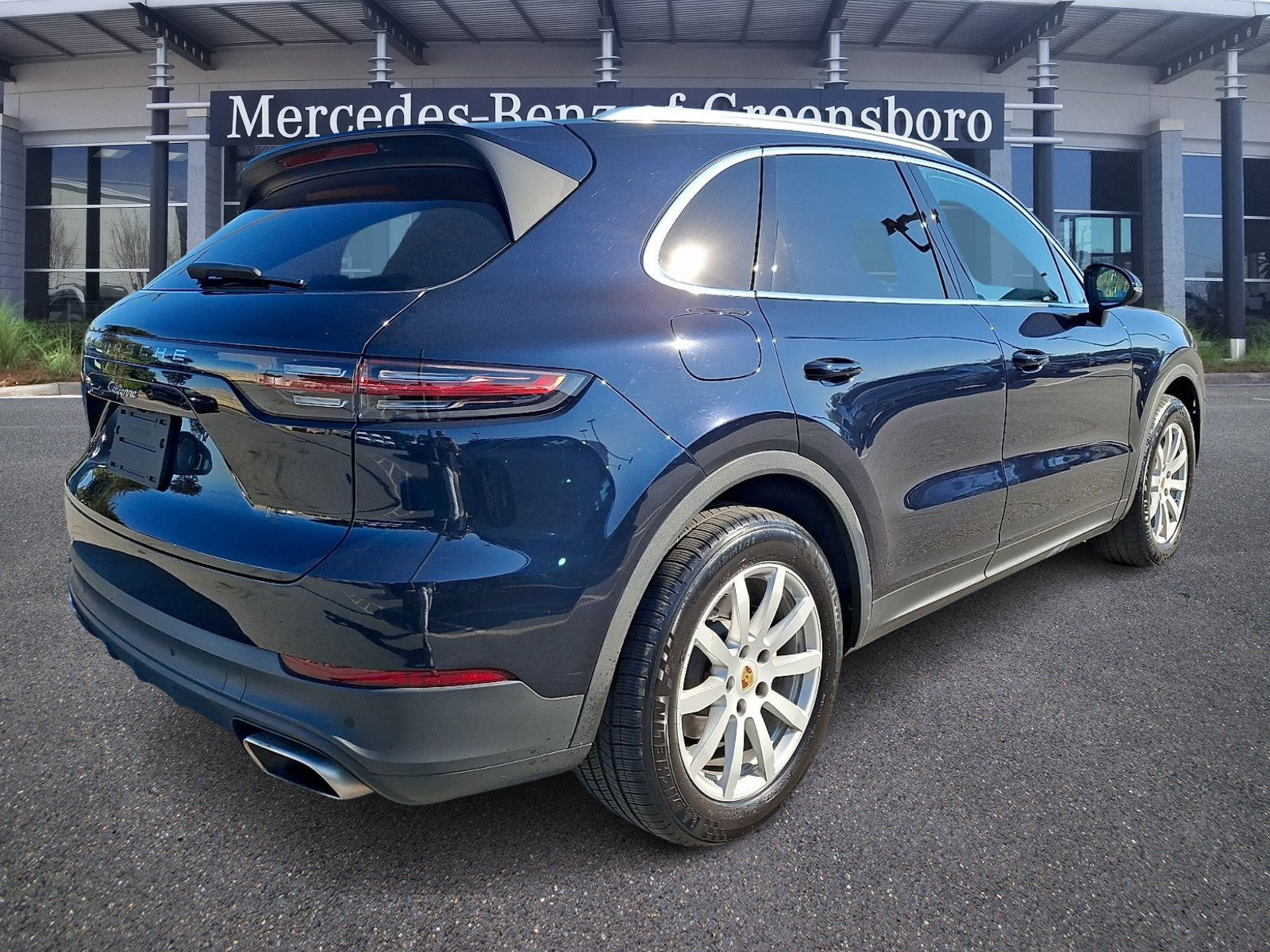 Used 2019 Porsche Cayenne AWD/4WD image 6