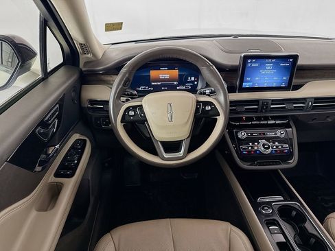 Used 2021 Lincoln Corsair Reserve image 25