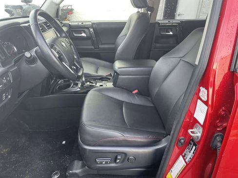 Used 2024 Toyota 4Runner TRD Off-Road Premium image 28