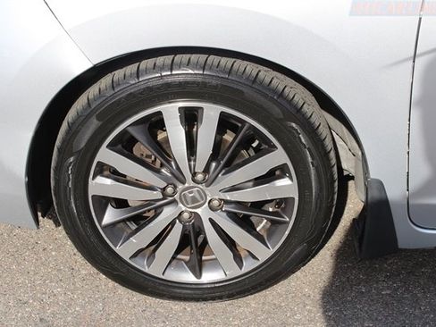 Used 2015 Honda Fit EX image 4