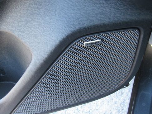 New 2025 Mitsubishi Outlander SE image 12