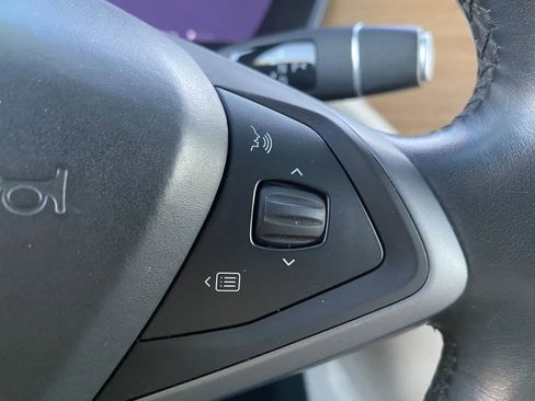 Used 2020 Tesla Model X Long Range image 16