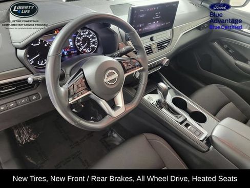 Used 2023 Nissan Altima 2.5 SV w/ SV Premium Package AWD/4WD image 12