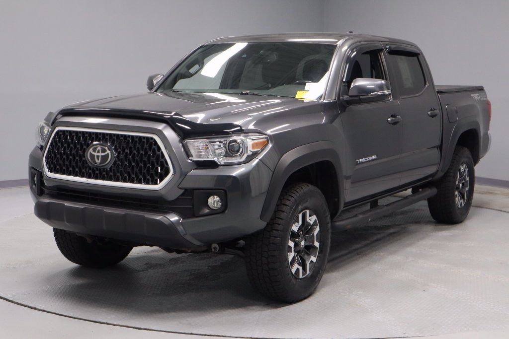 Used 2018 Toyota Tacoma TRD Off-Road AWD/4WD image 6