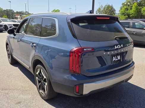 Used 2025 Kia Telluride S FWD image 10