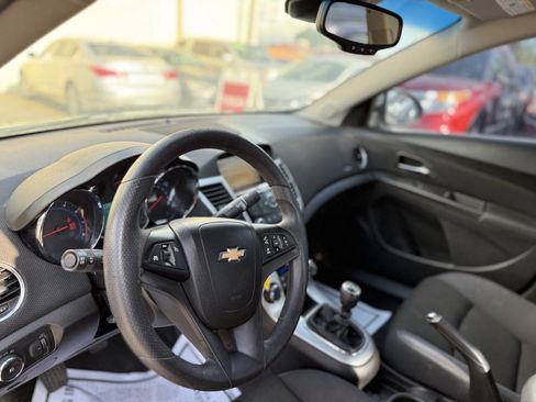 Used 2016 Chevrolet Cruze LT w/ RS Package FWD image 11