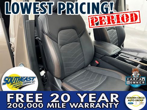 Used 2024 Nissan Pathfinder Platinum w/ Cargo Package image 23