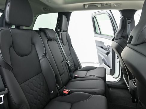 Used 2026 Volvo XC90 B5 Core AWD/4WD image 21