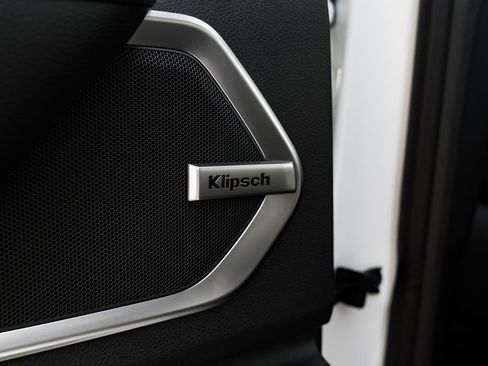 New 2026 Nissan Armada Platinum image 18