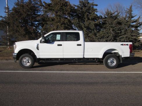Used 2018 Ford F250 XL w/ Power Equipment Group AWD/4WD image 27