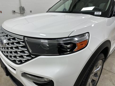 Used 2020 Ford Explorer Platinum w/ Premium Technology Package image 6