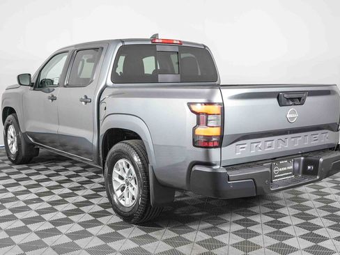 Certified 2025 Nissan Frontier S image 6