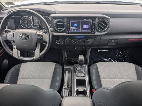 Used 2021 Toyota Tacoma TRD Off-Road image 16