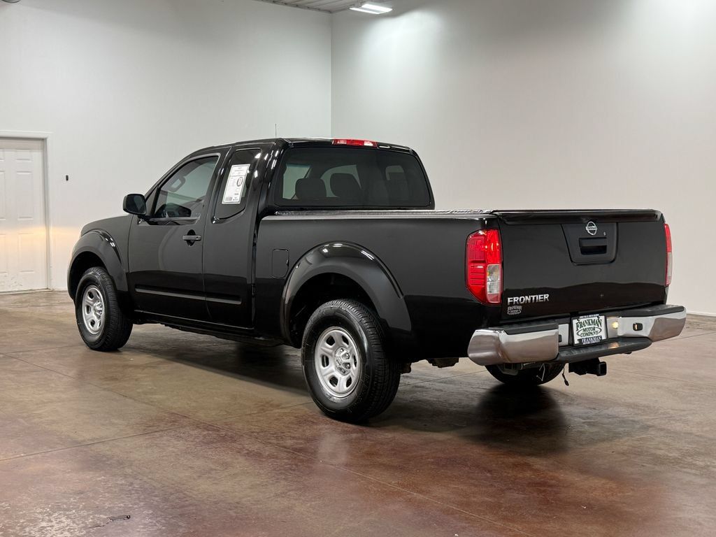 Used 2015 Nissan Frontier S RWD image 28
