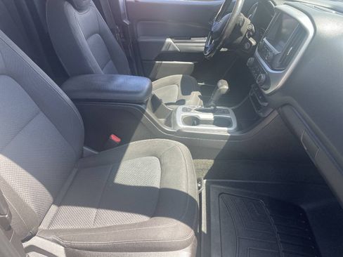 Used 2016 Chevrolet Colorado LT AWD/4WD image 6
