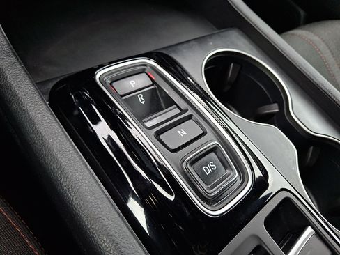 Used 2023 Honda Pilot Sport image 16