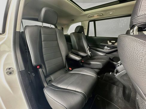Used 2023 Mercedes-Benz GLS 580 4MATIC image 25