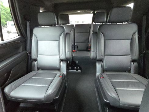 Used 2024 Chevrolet Tahoe LT AWD/4WD image 25