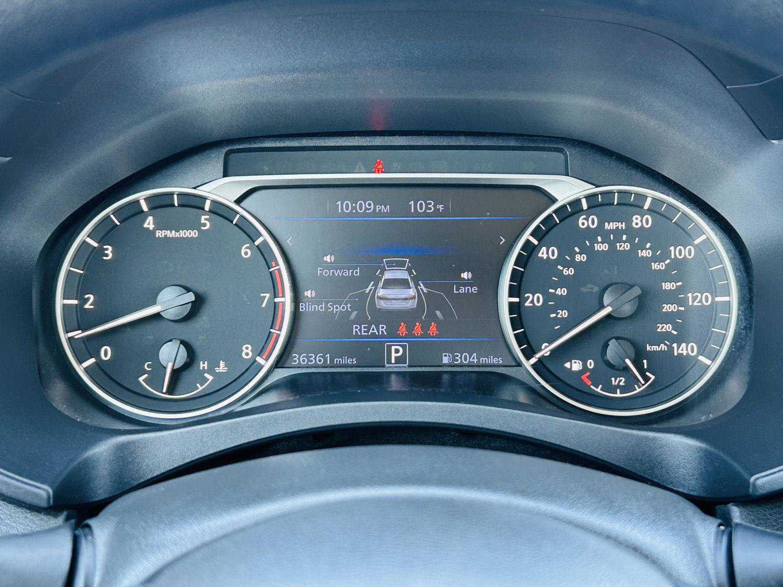 Used 2025 Nissan Altima 2.5 SV FWD image 15