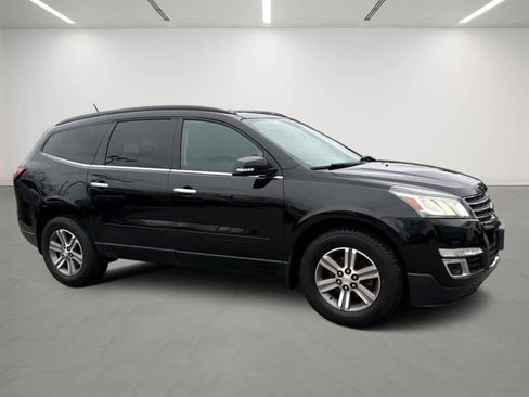 Used 2017 Chevrolet Traverse LT AWD/4WD image 6