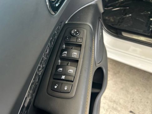 Used 2023 Dodge Durango R/T w/ Hemi Orange Plus Package RWD image 46