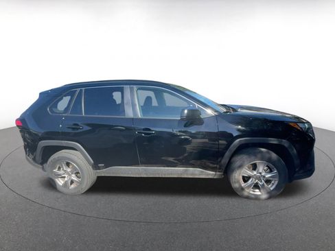 Used 2025 Toyota RAV4 LE image 4