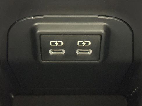 Certified 2022 Toyota RAV4 XLE image 32