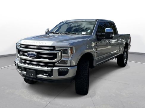 Used 2022 Ford F250 Platinum w/ FX4 Off-Road Package image 2