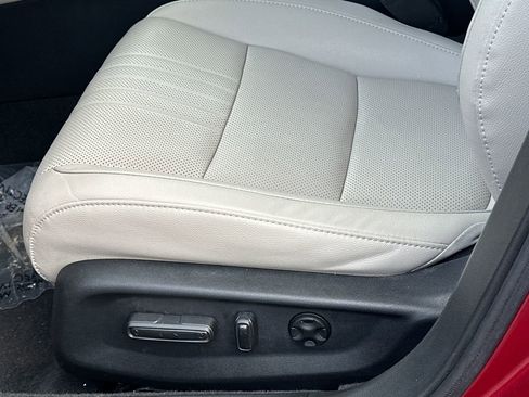 Used 2020 Honda Accord Touring image 18