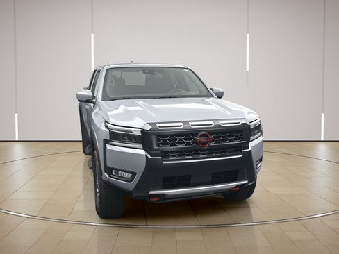 Certified 2025 Nissan Frontier PRO-4X AWD/4WD image 2