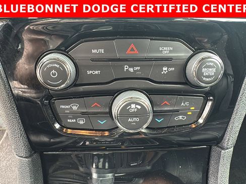 Used 2021 Chrysler 300 S image 19