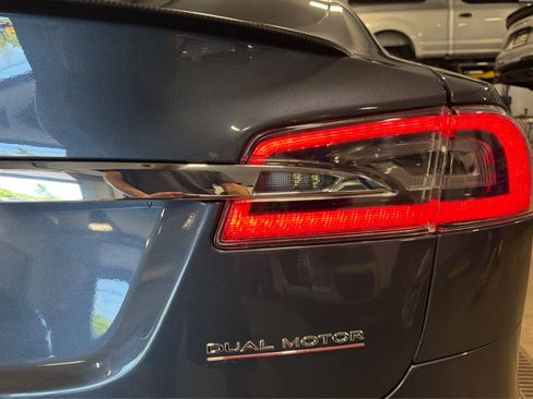 Used 2019 Tesla Model S Performance AWD/4WD image 45