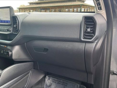 Used 2023 Ford Bronco Sport Badlands image 15