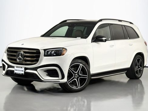 Certified 2024 Mercedes-Benz GLS 450 4MATIC image 34