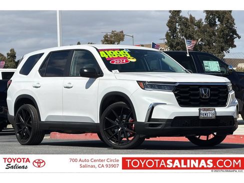 Used 2024 Honda Pilot LX image 1