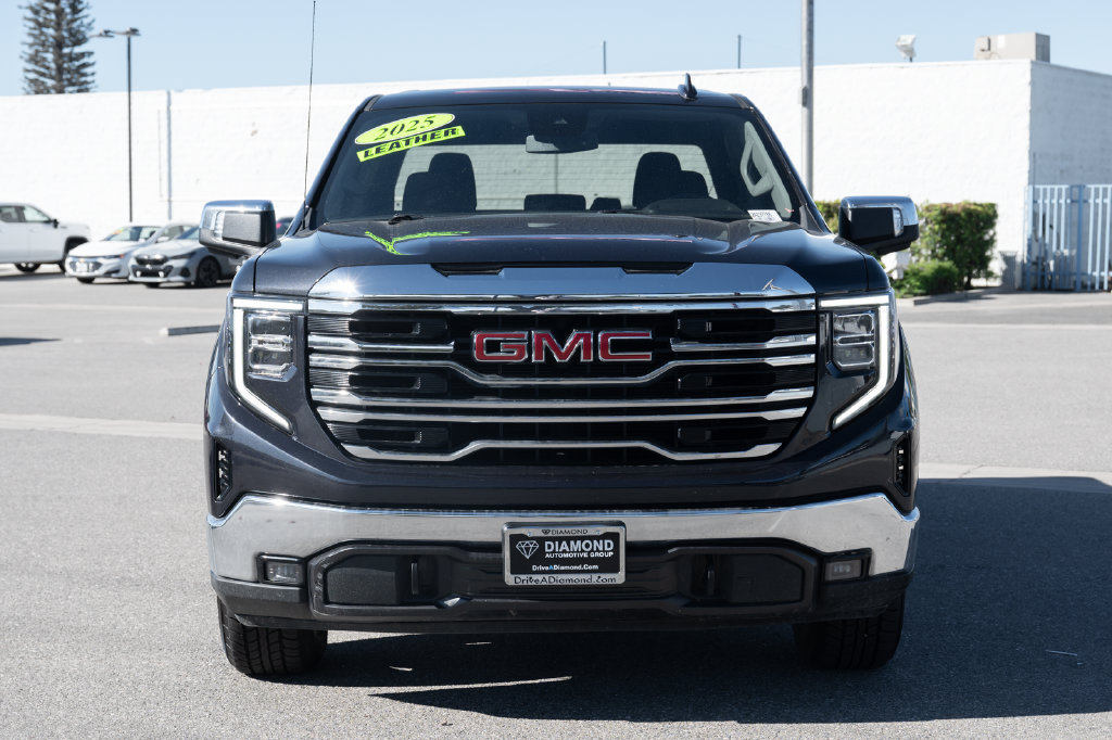 Used 2025 GMC Sierra 1500 SLT AWD/4WD image 2