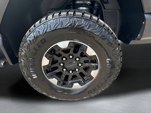 Used 2026 GMC Hummer EV 4x4 Crew Cab w/ Extreme Off-Road Package image 38